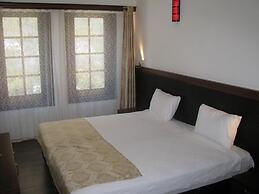 Simre Otel