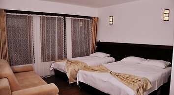Simre Otel