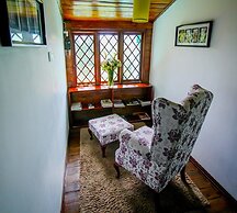 Brockenhurst Villa