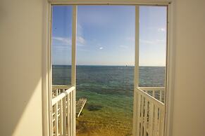 Nauticus Hotel