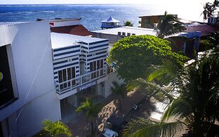 Nauticus Hotel