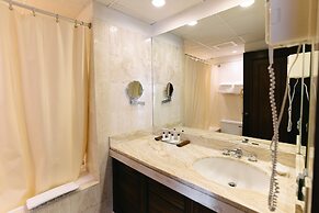 Luoxo Hotel