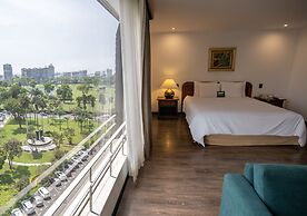 Luoxo Hotel