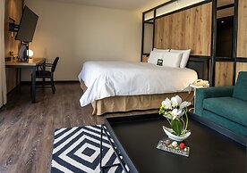 Luoxo Hotel
