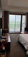 Hotel The Base