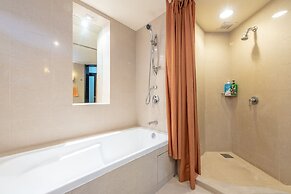 Sunway Pyramid Resort Suites by Ray&Jo