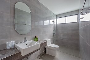 Vacay Aonang Hotel