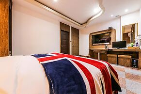 Born Hotel Cheongju