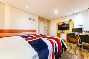 Born Hotel Cheongju