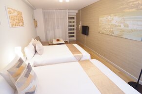 Nipponbashi Art Hotel