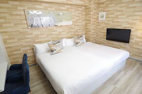 Nipponbashi Art Hotel