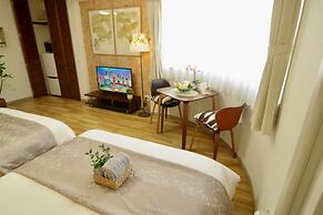 Nipponbashi Art Hotel