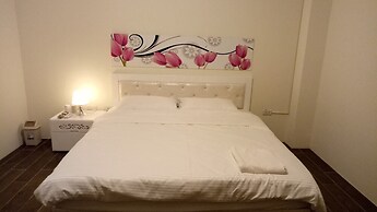 Yuanshan Dahu Homestay