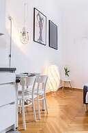 F11 Gallery