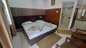 Hotel Goverdhan Tourist Complex