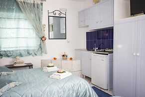 Amaryllis Studios