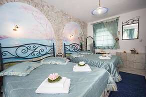 Amaryllis Studios
