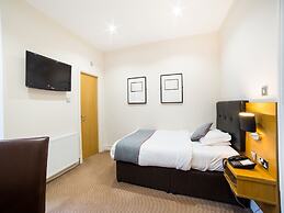 OYO Imperial Hotel