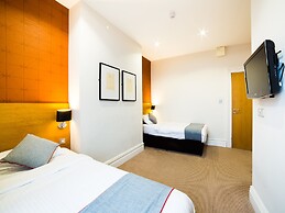 OYO Imperial Hotel