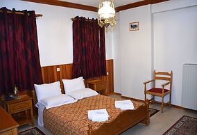 Hotel Adonis