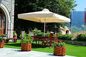 Hotel Adonis