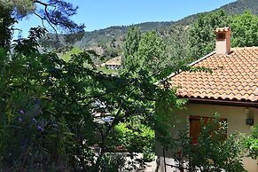 Kyveli Cottage