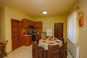 Persephone Cottage - Enhance Your Senses