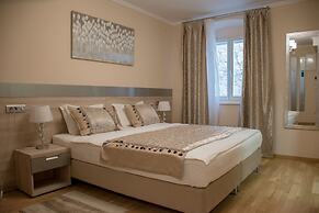Benjamin Hotel