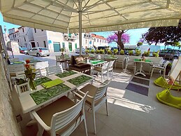 Benjamin Hotel