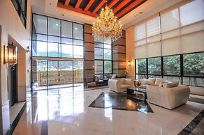 42 Grand Residence