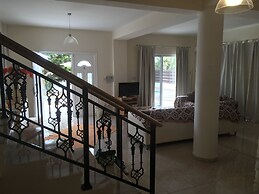 3 Bed Villa 10 Minutes Drive From Beautiful Beach