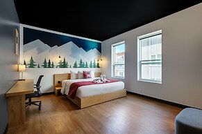Raven Inn Whitehorse