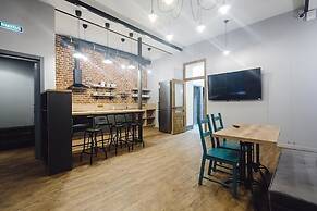 SupeRGood Hostel