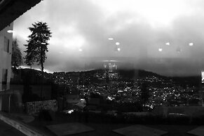 Hotel Santiurde