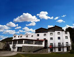 Hotel Santiurde