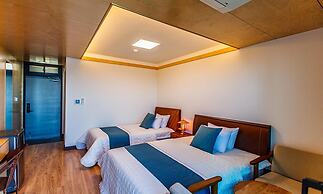 Cutie Pie Hotel