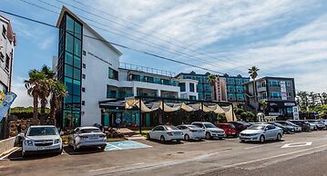 Cutie Pie Hotel
