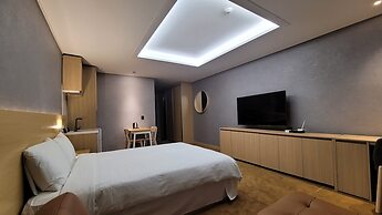 World Tourist Hotel