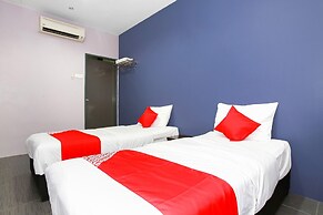 OYO 89332 DE Hotel
