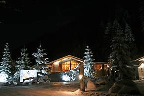 Hüttenhotel Husky Lodge