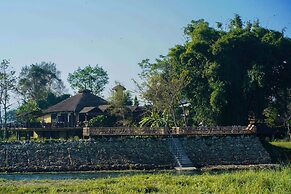 Sapana Village Lodge