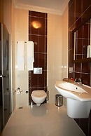 My Rose Hotel
