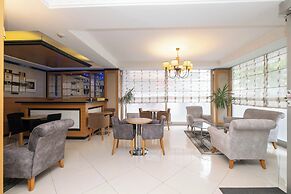 My Rose Hotel