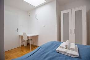 Paw Rooms
