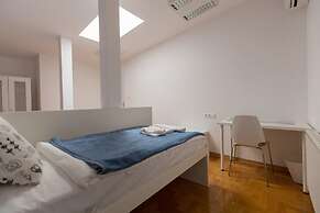 Paw Rooms