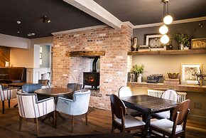 Stamford Gate Hotel