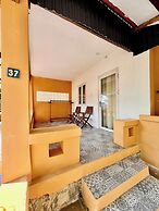 Vida Loca Resort & Sunset Beach
