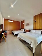 Vida Loca Resort & Sunset Beach