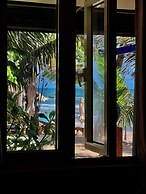 Vida Loca Resort & Sunset Beach