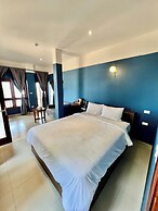 Vida Loca Resort & Sunset Beach